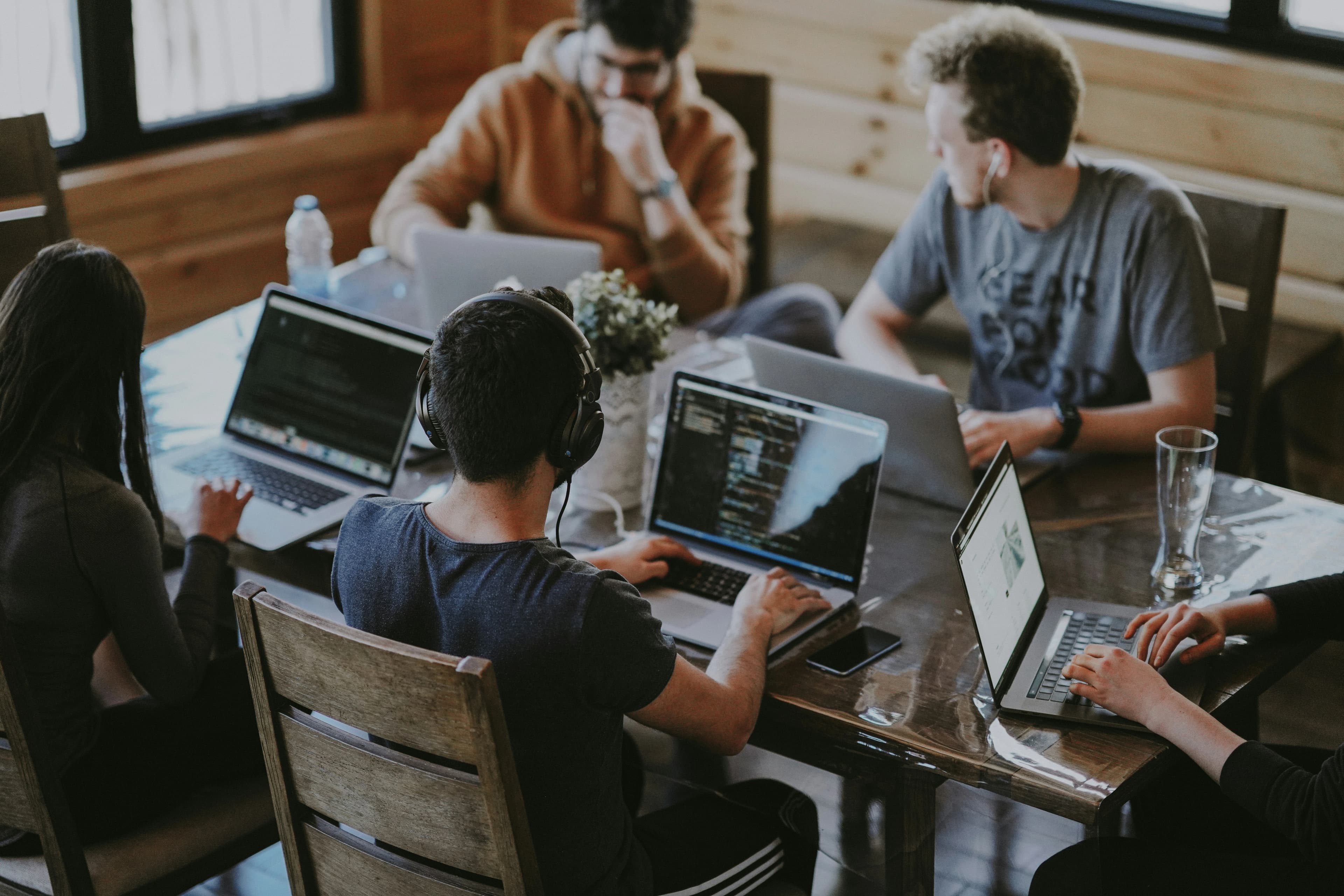 The Ultimate Guide to Streamlining Your Business with Order Processing Services
